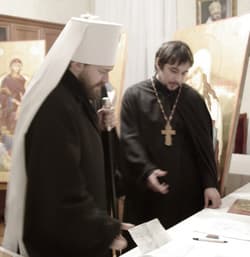 Состоялась встреча митрополита Волоколамского Илариона с сотрудниками иконописной мастерской во имя преподобного Алипия Печерского