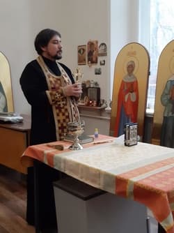 В иконописной мастерской во имя преп. Алипия Печерского состоялось освящение новых помещений.