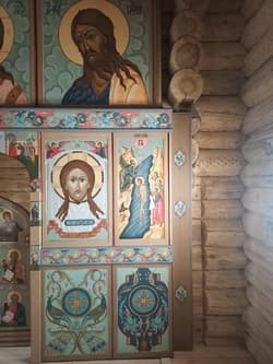 Завершен монтаж иконостаса в церкви Братского острога.